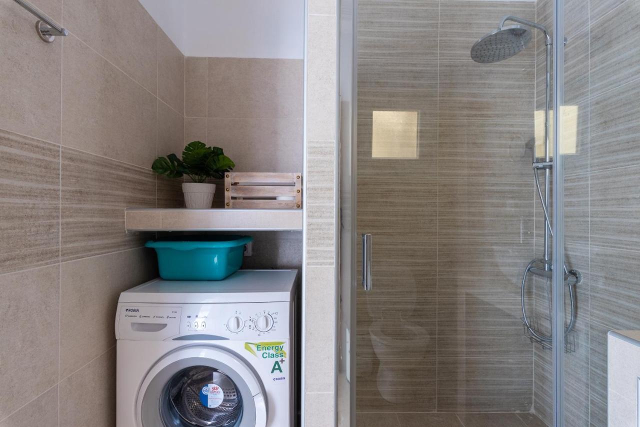 Apartemen 90 m² dengan 2 kamar tidur dan 1 kamar mandi pribadi di Vadaris-Daerah Dikastiria Tesalonika Bagian luar foto